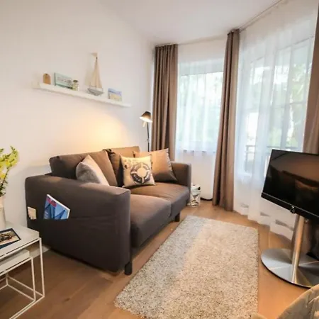 Apartment Am *